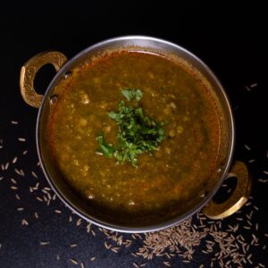 Görögszénás dal, köménnyel díszítve.